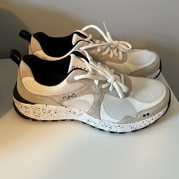 Ryka Kara Women’s Athletic Shoes - Picture 3 of 5